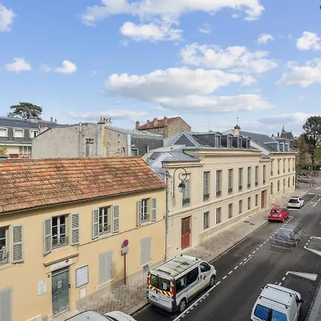 Le Baron - Apartamento Versalhes